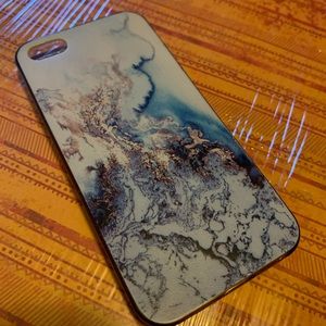 Marbled iPhone SE case